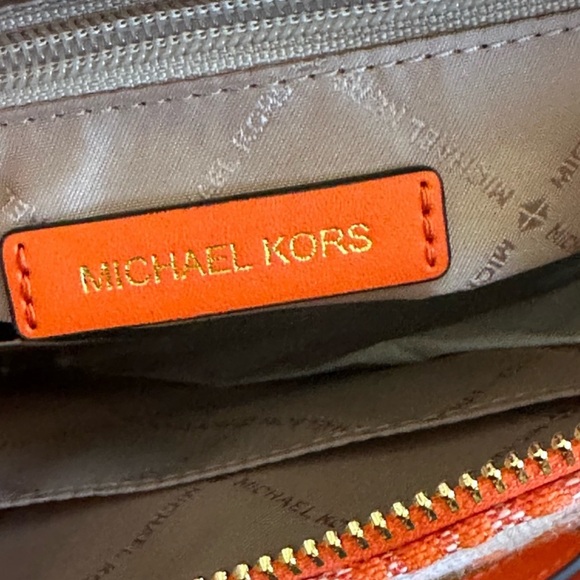 NWT 🍑Michael Kors bag and wallet set - Picture 4 of 5